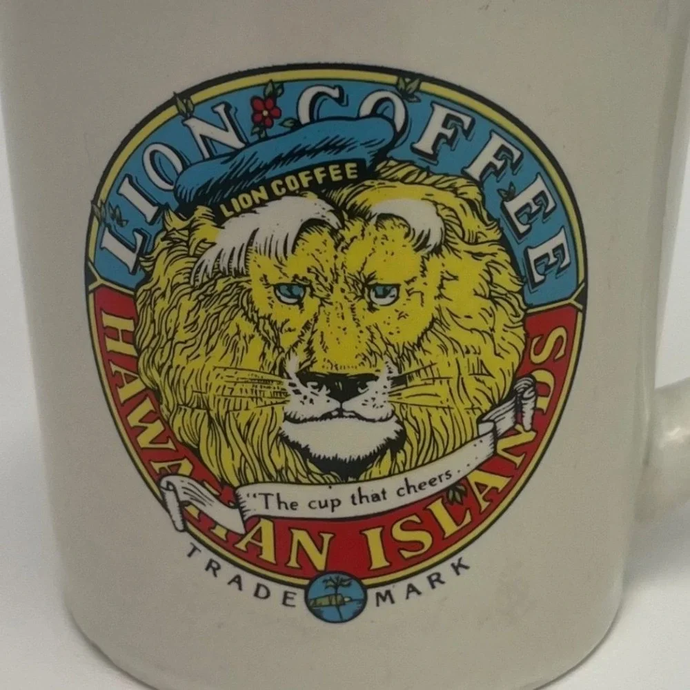 VTG Lion Coffee Hawaiian Island Heavy Ceramic Diner Mug Lion Crest Logo 80's